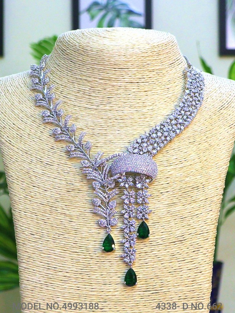 Traditional yet Trendy Design | Ideal for your Parties !