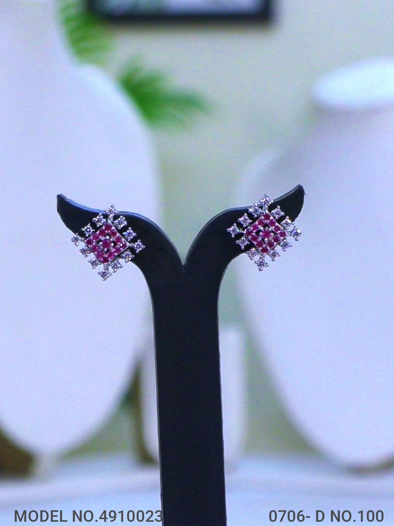 Diamond Replica Pendant Set |