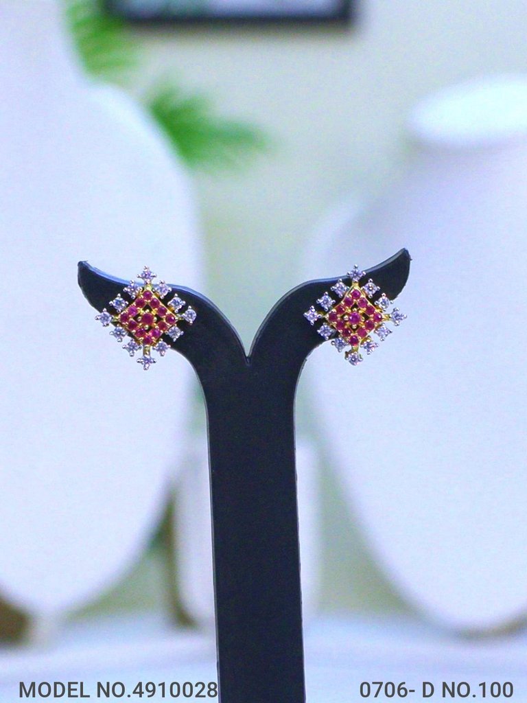 Classic Cz Pendant | Light Sets for All Occasions
