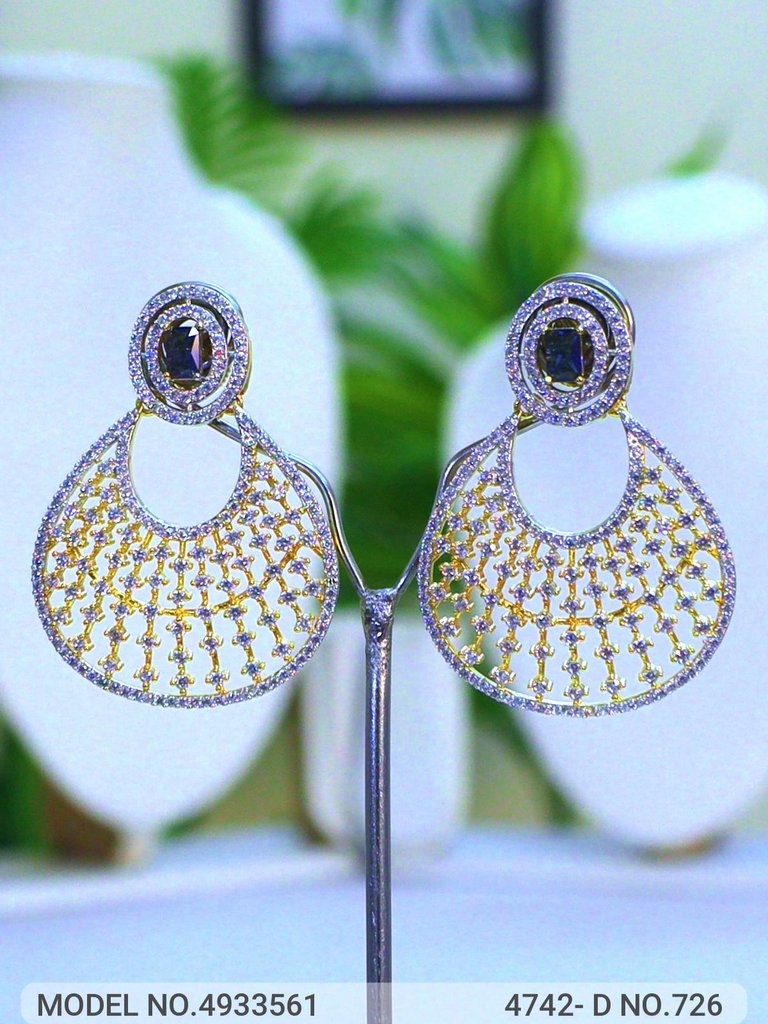 Jewelry made with original Zircons!
