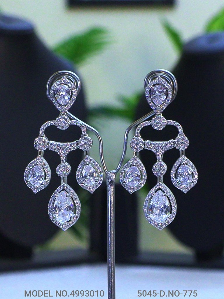 Traditional yet Trendy Design | Ideal for your Parties !