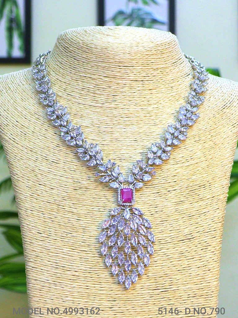 Traditional American Diamond Set