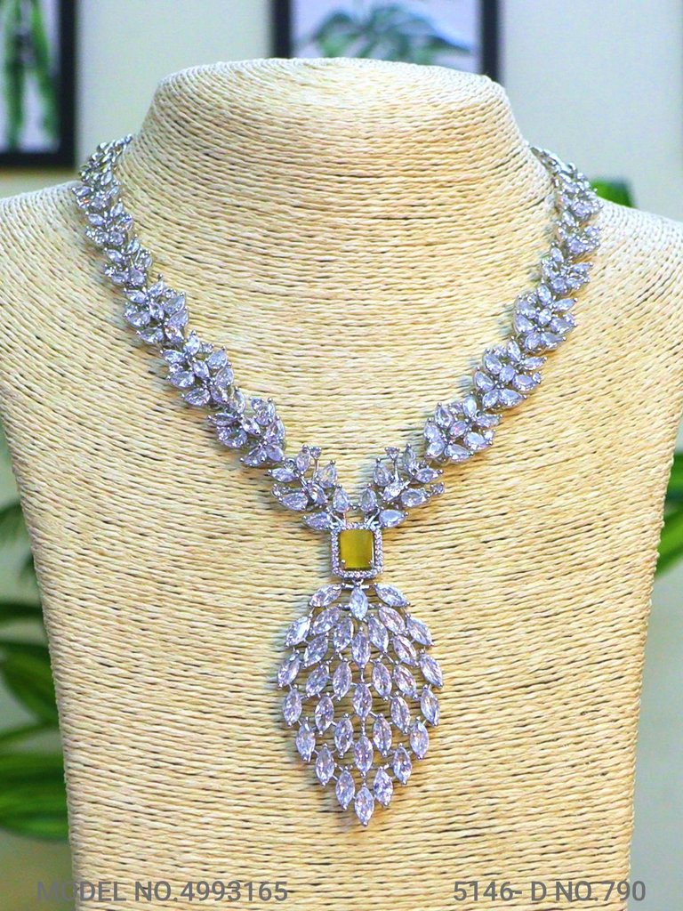 Western Necklace set