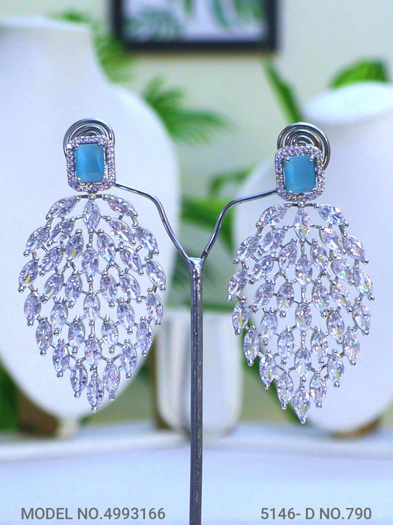 Designer Jewelry in Wholesale