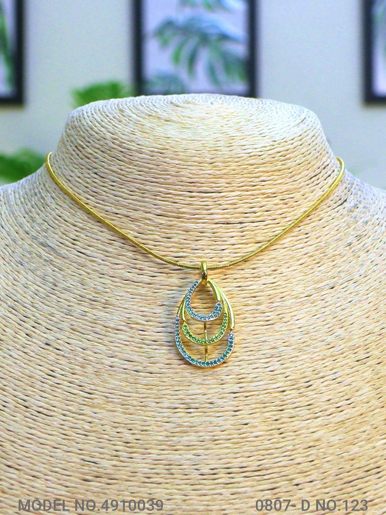 Bold Attitude | Pendant Set
