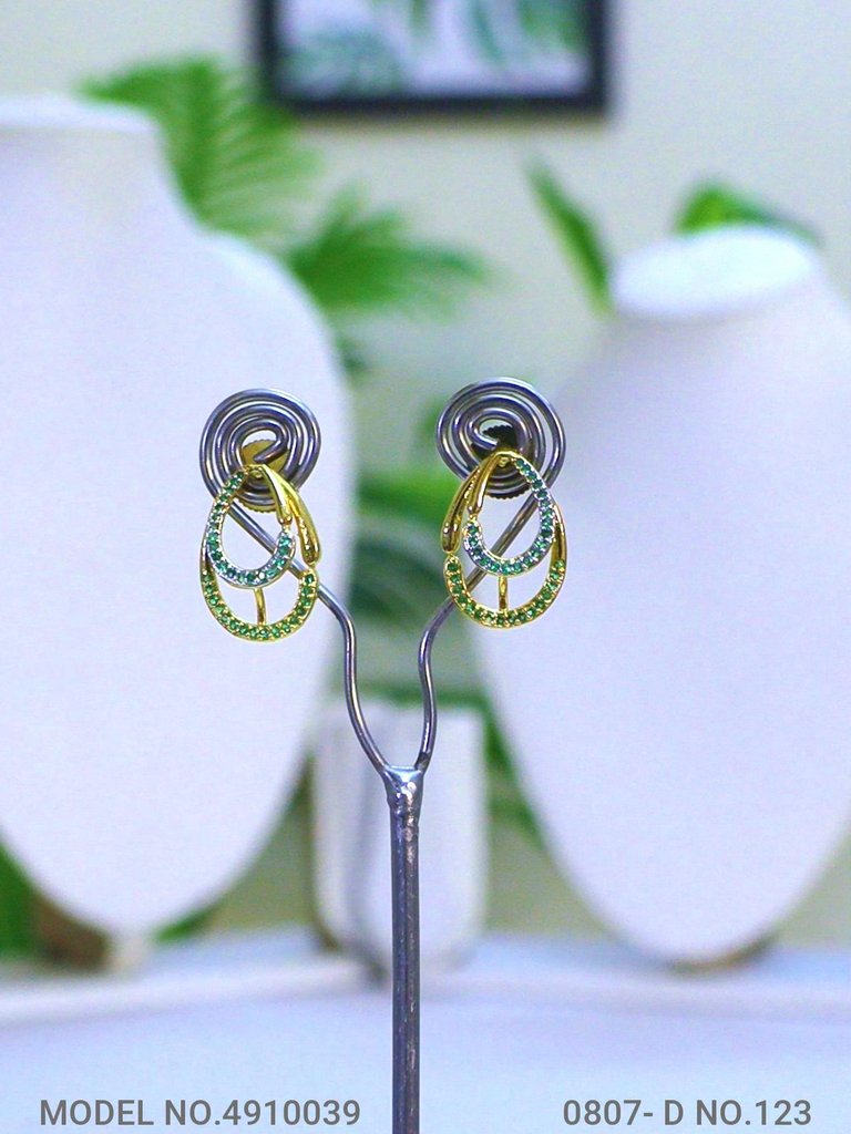 Bold Attitude | Pendant Set
