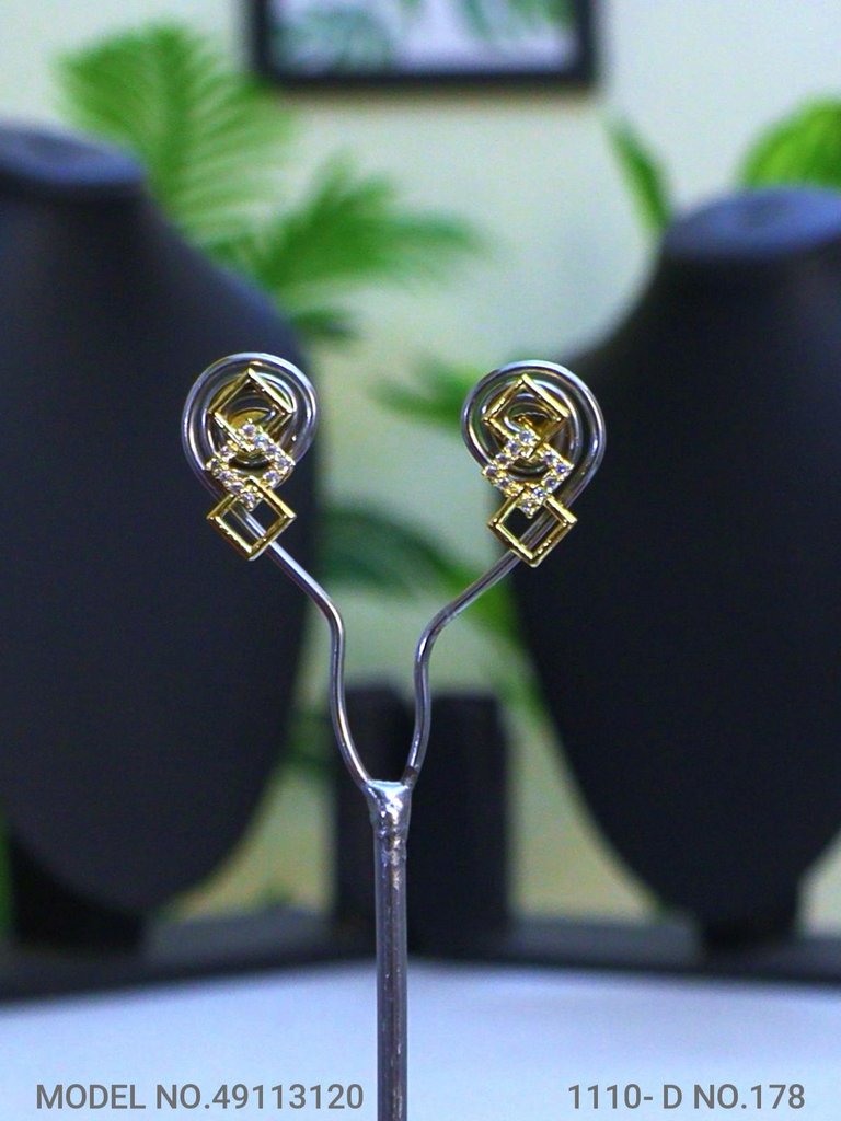 Imitation Jewelry | International Quality