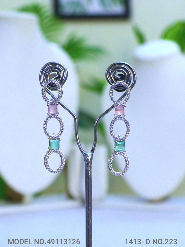 eye catchy Necklace set