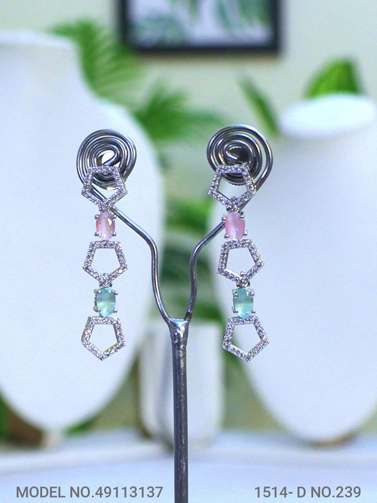 Imitation Jewelry | International Quality
