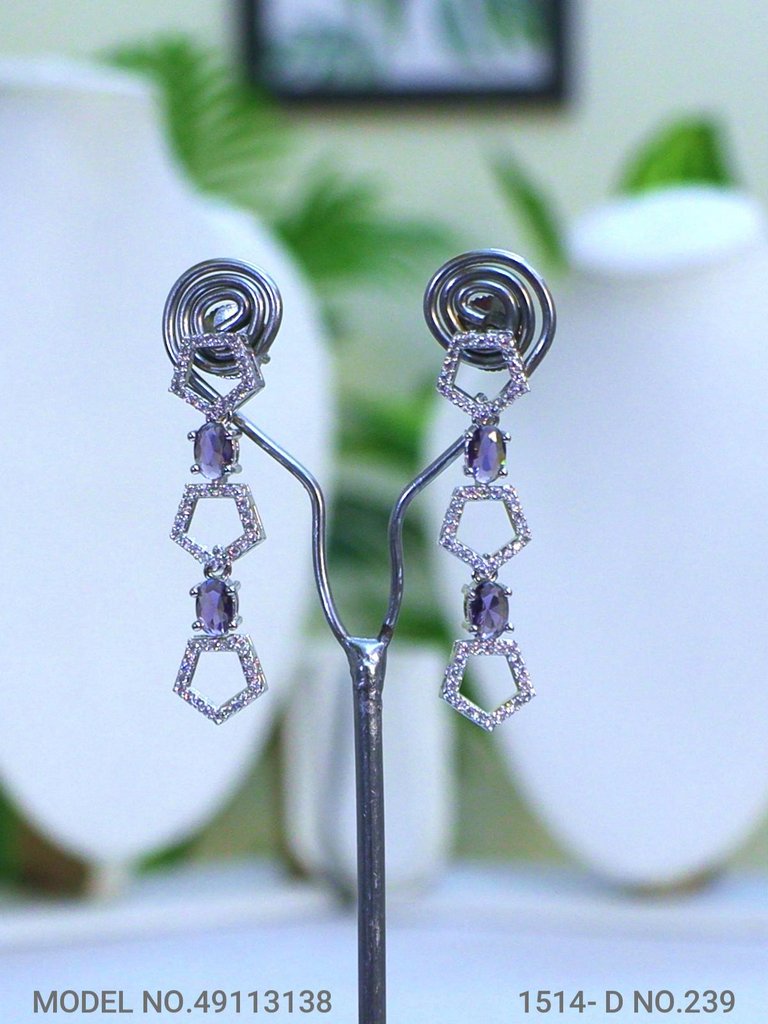 A necklace Set for all Occasions !