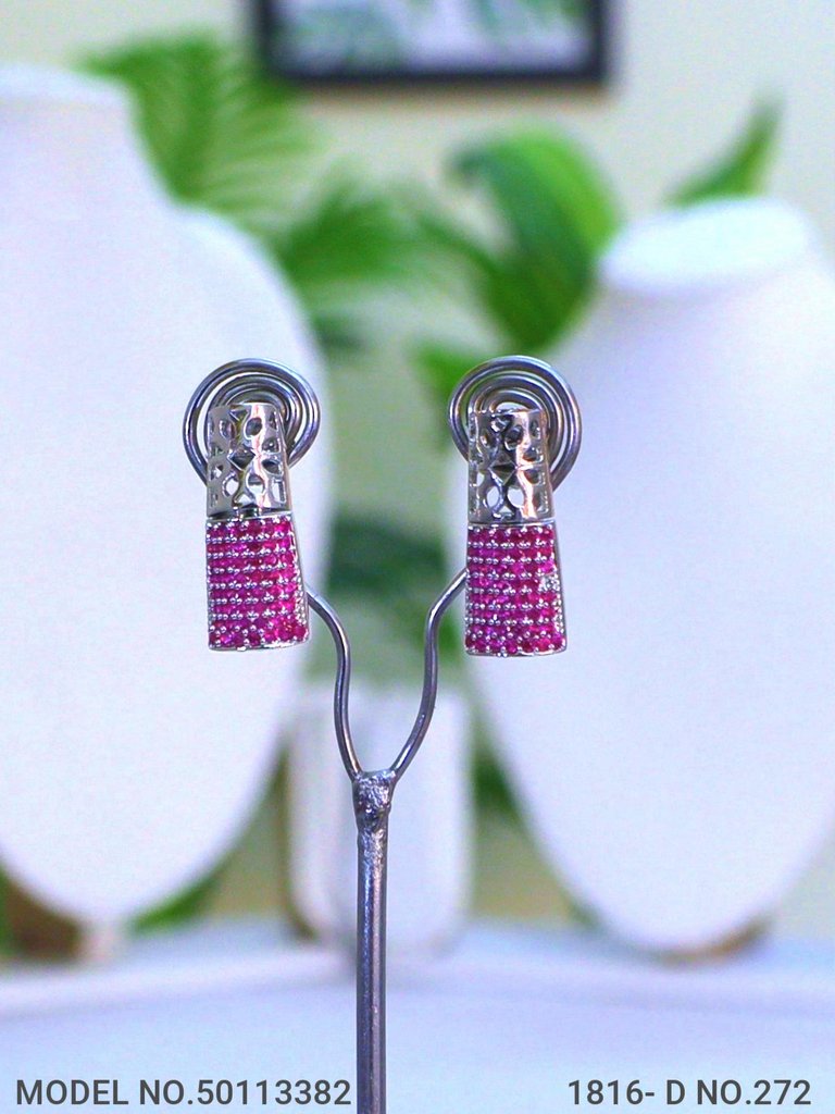 Ideal Necklace Set for Wedding Jewelry Occasions
