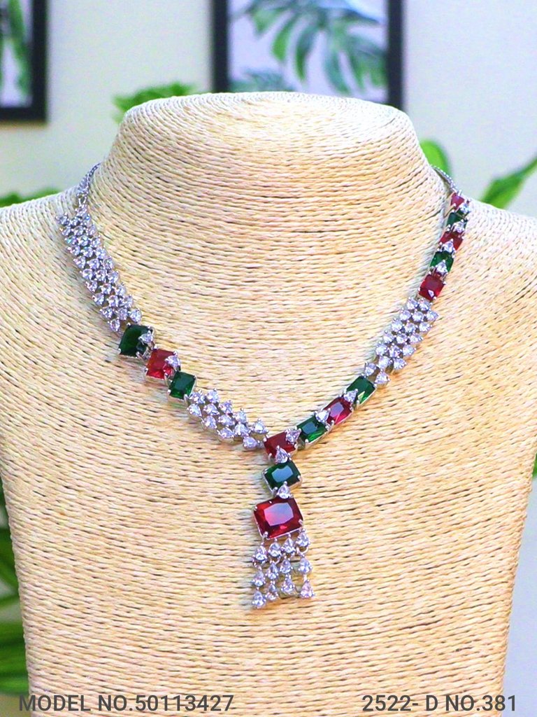 Classical Yet Trendy | Jewelry Set