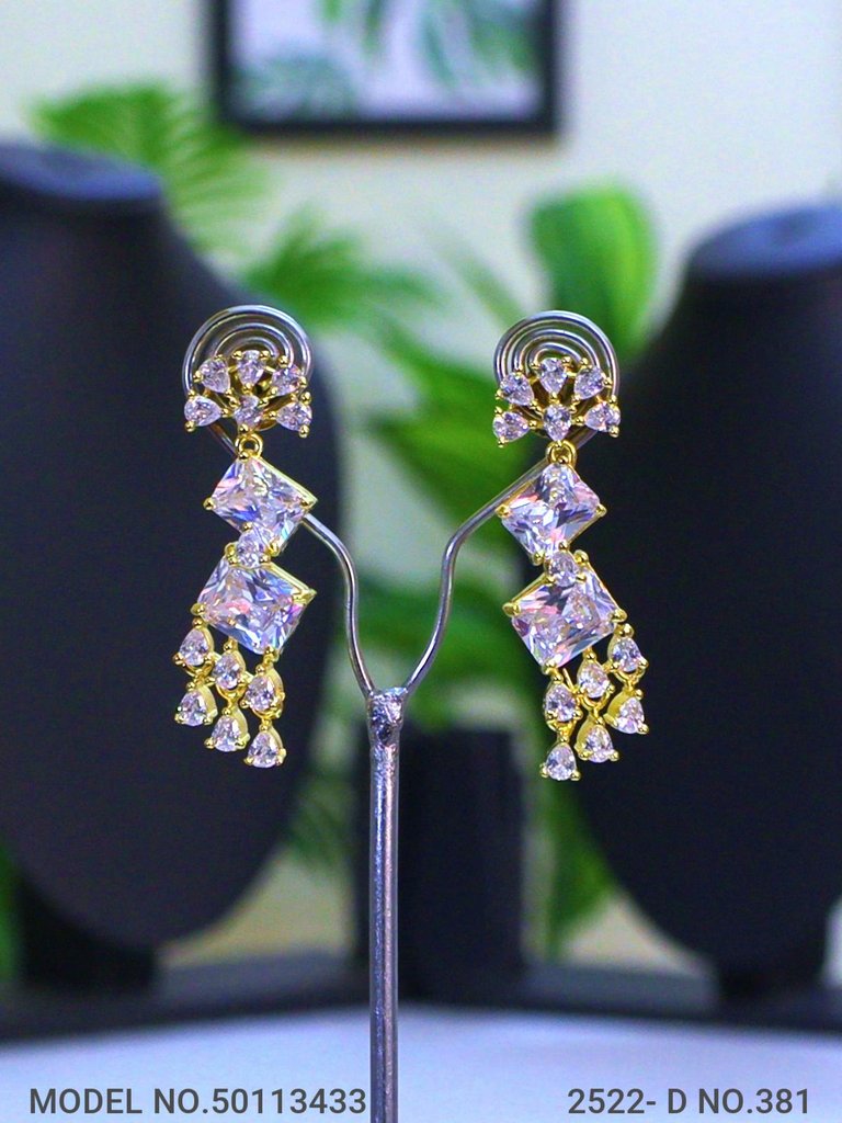 Ideal Necklace Set for Wedding Jewelry Occasions