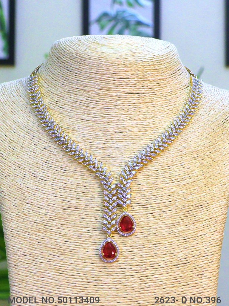 Necklace Set crafted for bold Women