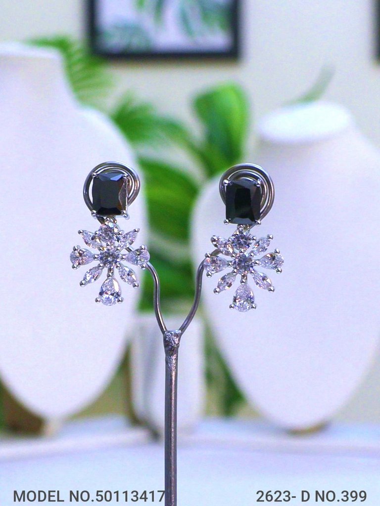 Classic Cz Jewelry Set with Earrings