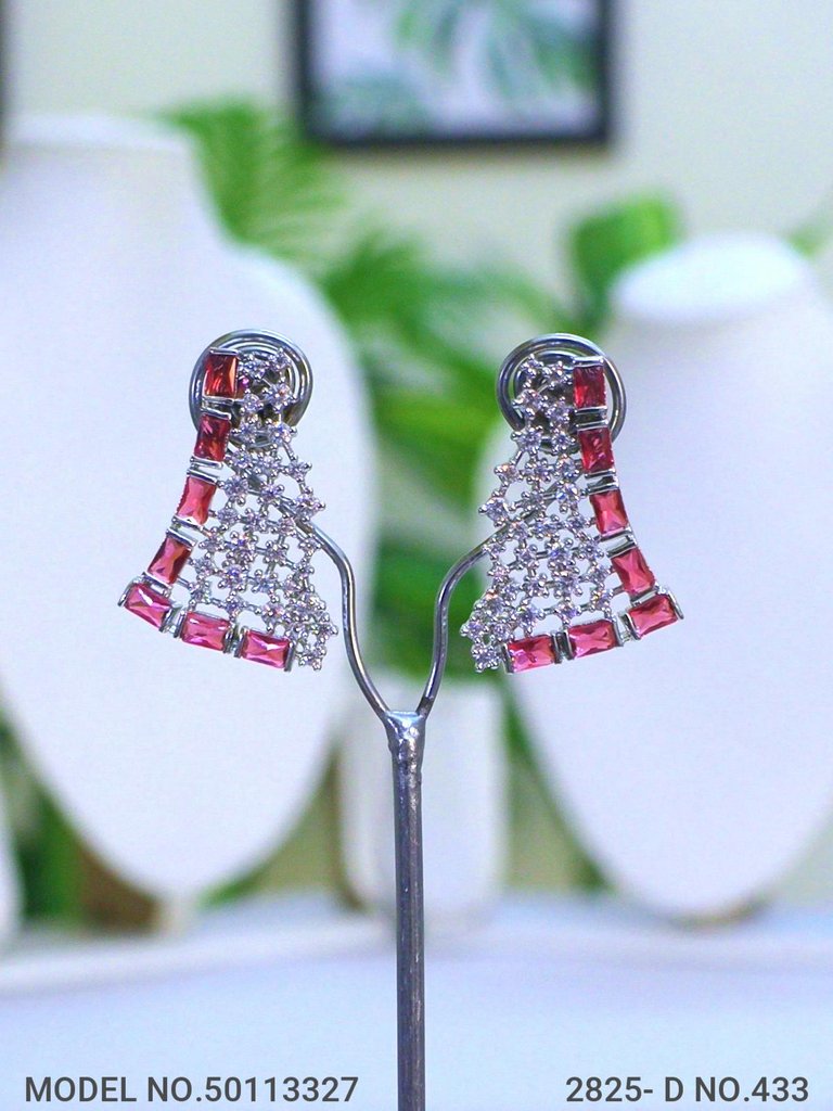 A Classic Cz Set for all Parties