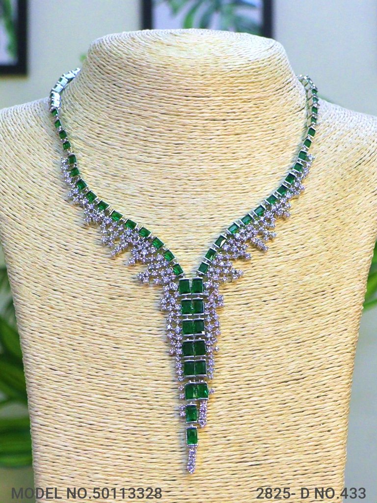 Classic Cz Jewelry Set with Earrings