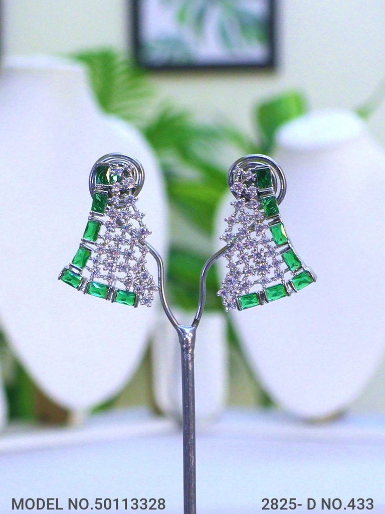 Classic Cz Jewelry Set with Earrings