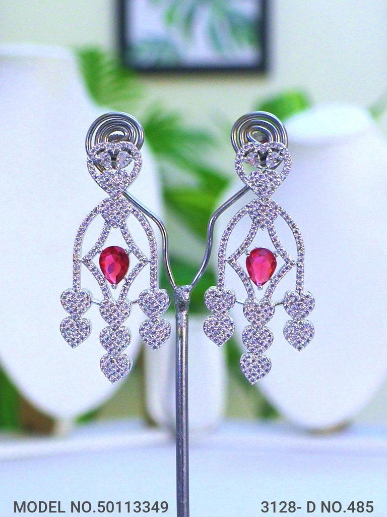 A Classic Cz Set for all Parties