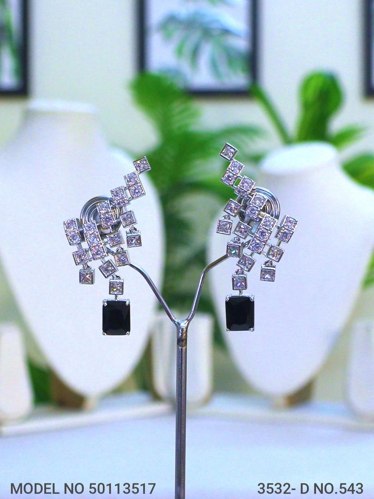 Classic Modern Day Gift Jewelry for Women