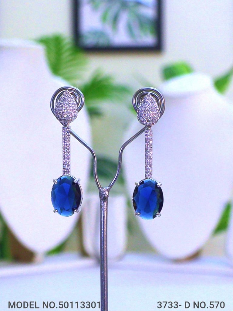 Ideal Necklace Set for Wedding Jewelry Occasions