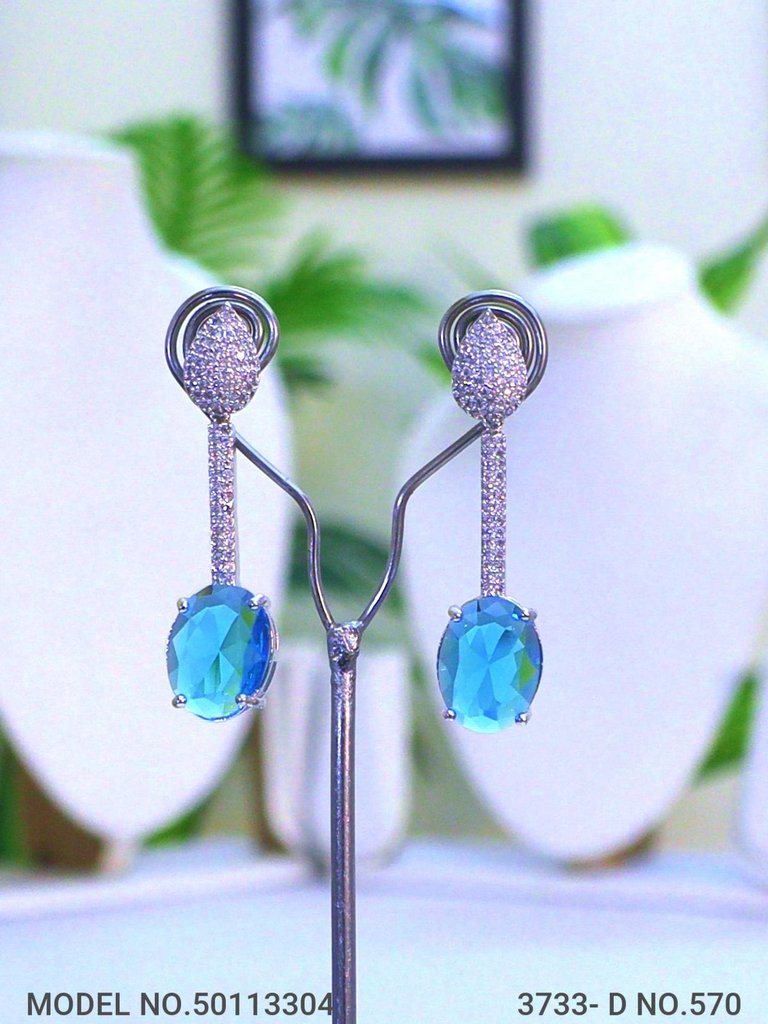 Classic Modern Day Gift Jewelry for Women