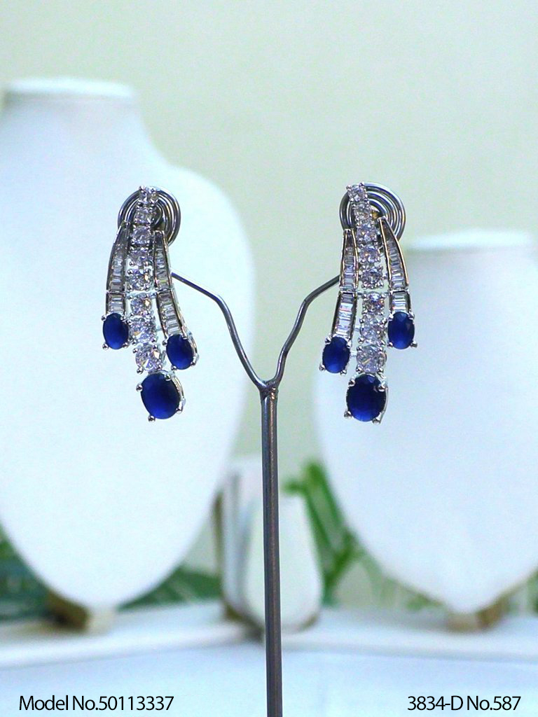 Necklace Set crafted for bold Women