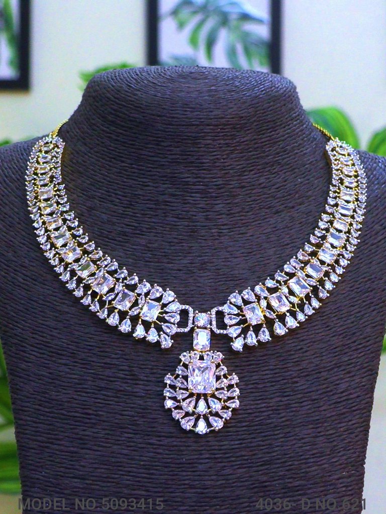 Amazing Traditional Jewelry Set