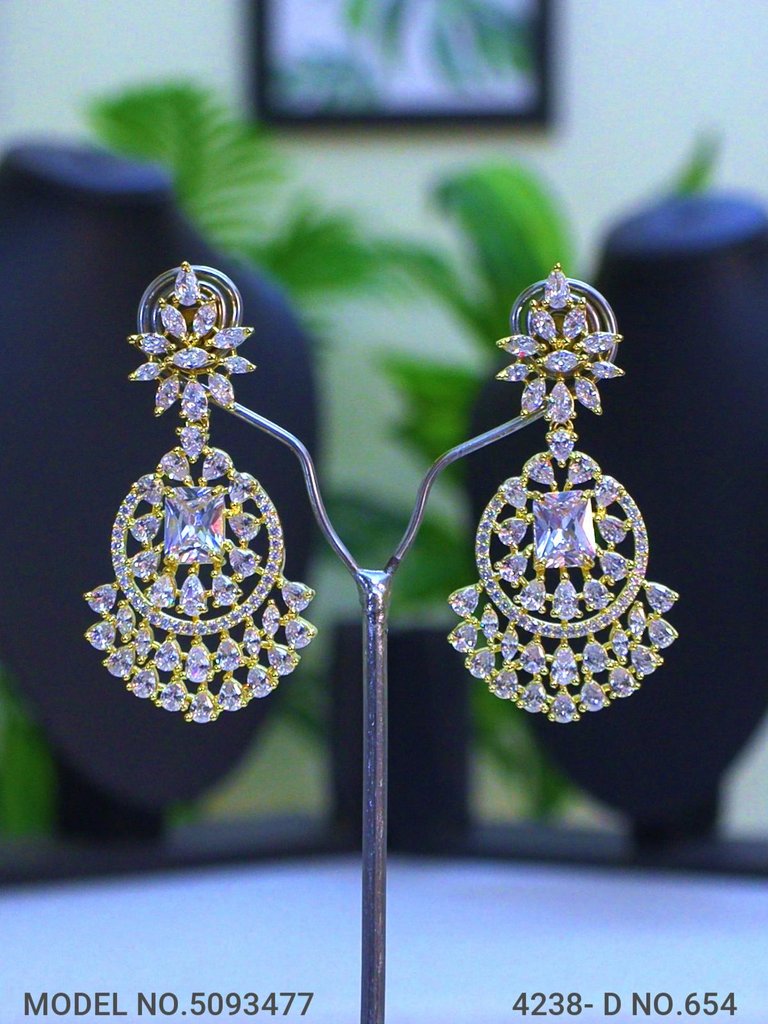 Trendy Traditional Necklace Set | Ideal Birthday Gift