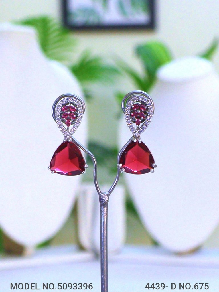 Traditional yet Trendy Design | Ideal for your Parties !