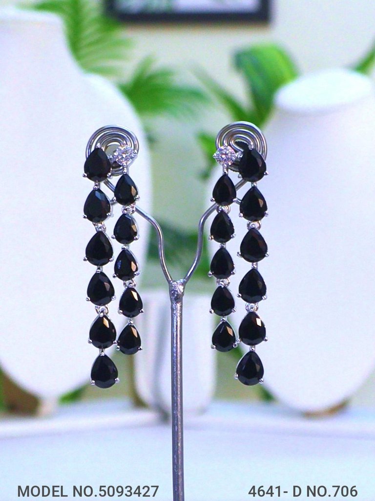 Necklace Set for Wedding Occasions