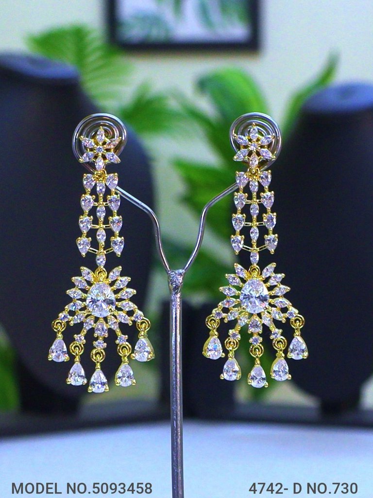 Traditional yet Trendy Design | Ideal for your Parties !