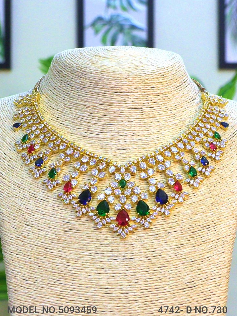 Traditional Zirconia Jewelry Set for Classy Women