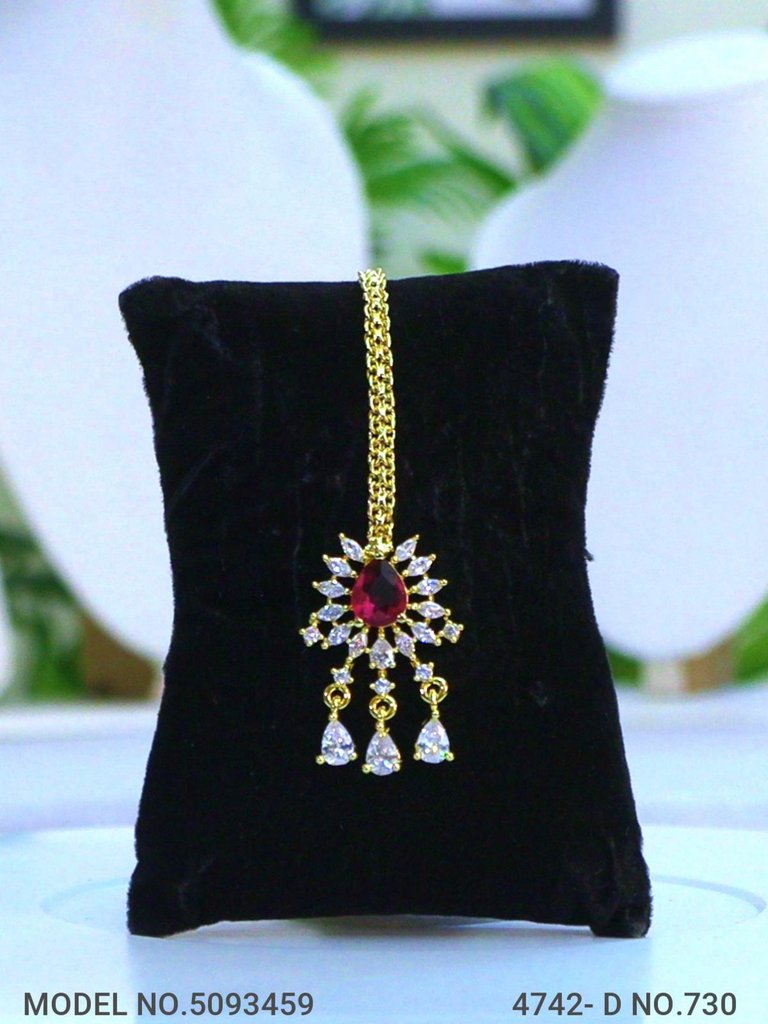 Traditional Zirconia Jewelry Set for Classy Women