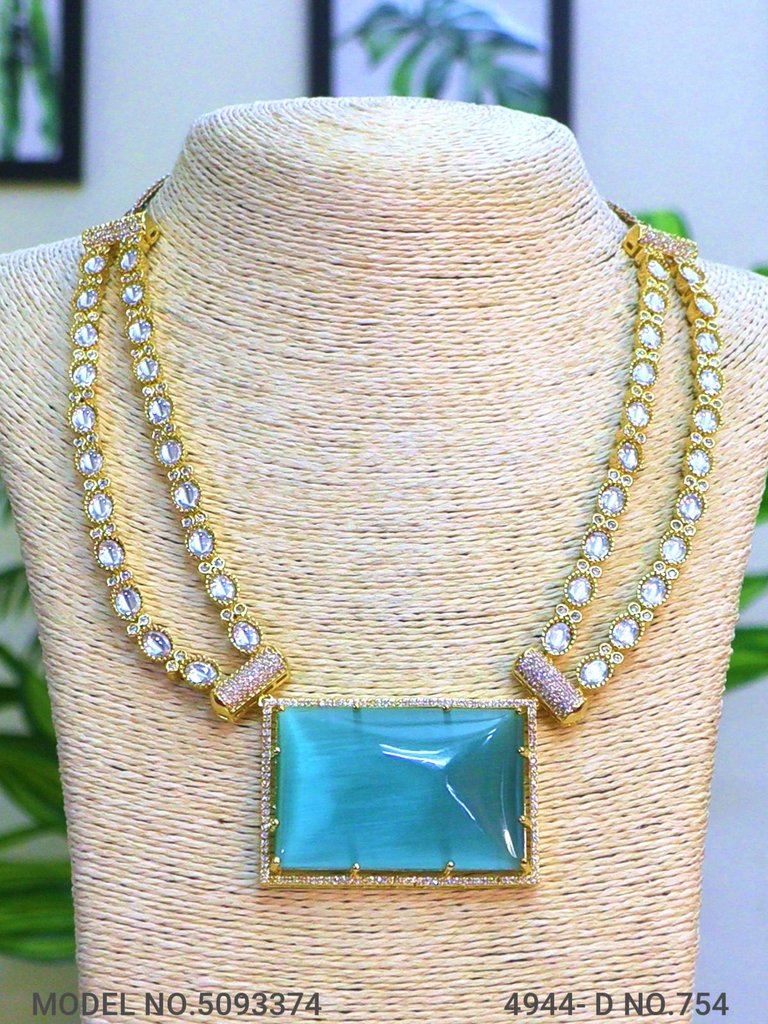 Designer Jewelry in Wholesale