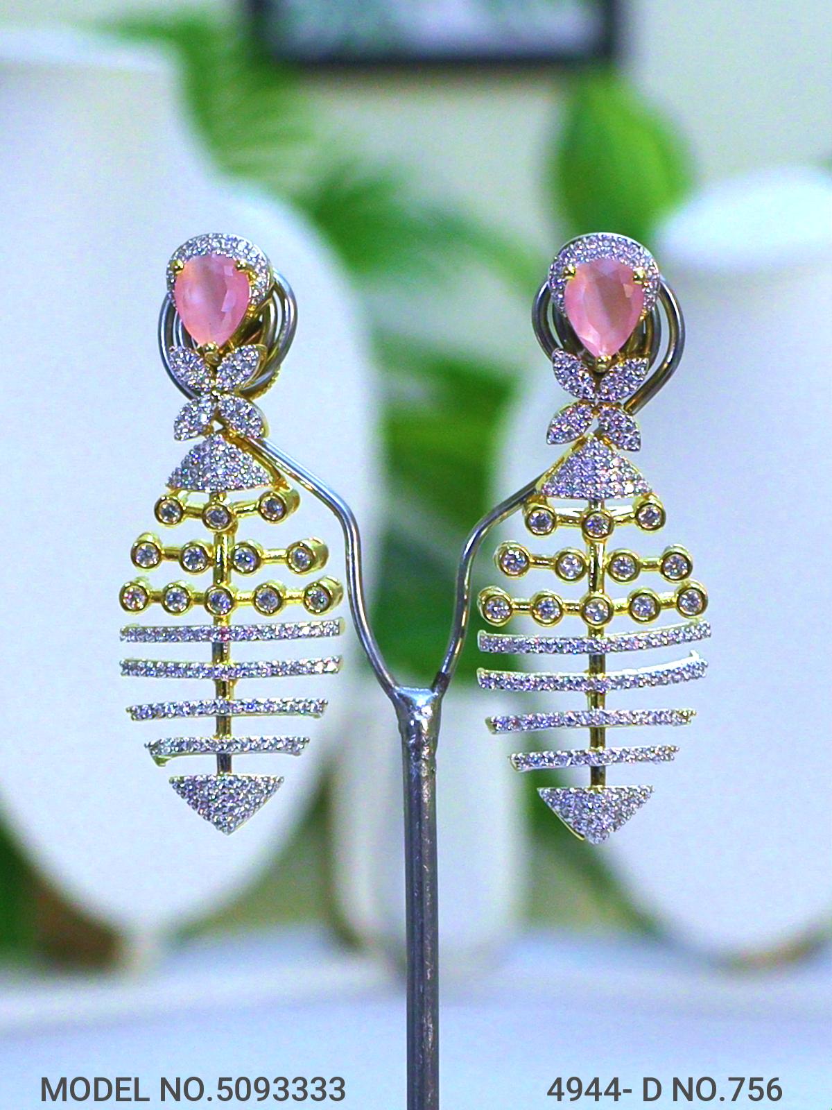 Traditional Zirconia Jewelry Set for Classy Women