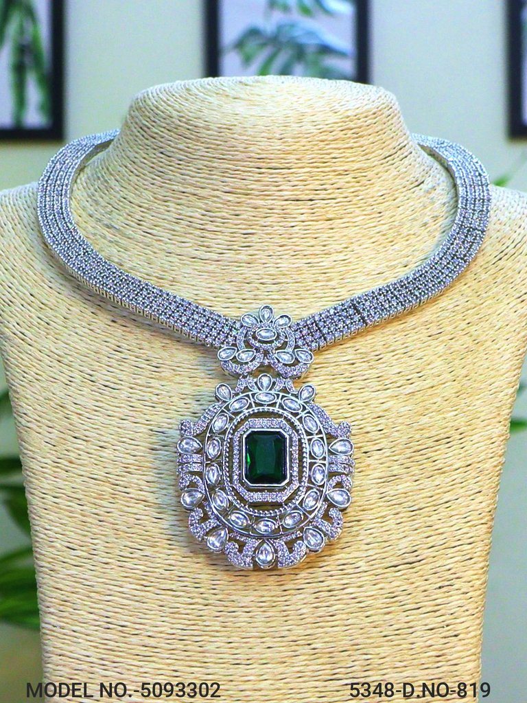 Amazing Traditional Jewelry Set