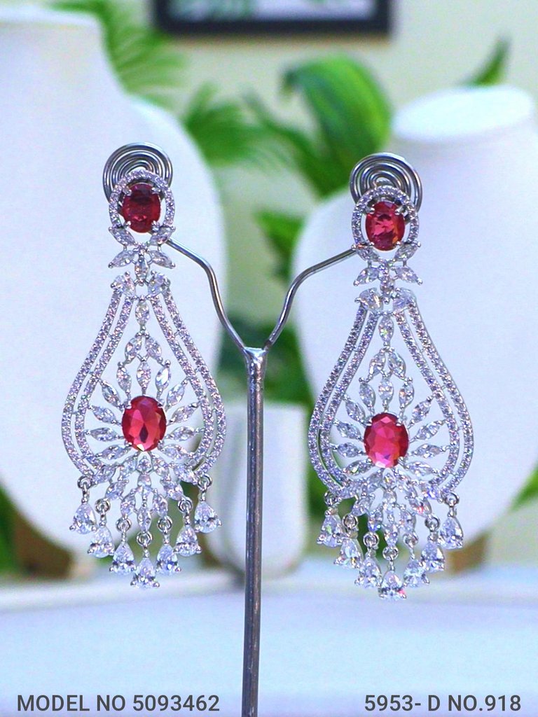 Traditional American Diamond Set