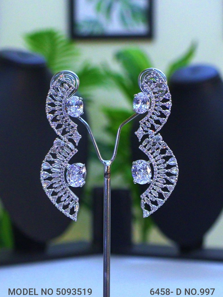 Traditional yet Trendy Design | Ideal for your Parties !