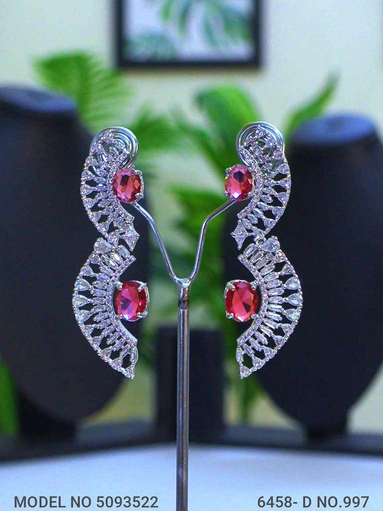 Traditional American Diamond Set