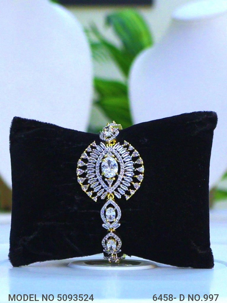 Wedding Gifts for Wedding Parties