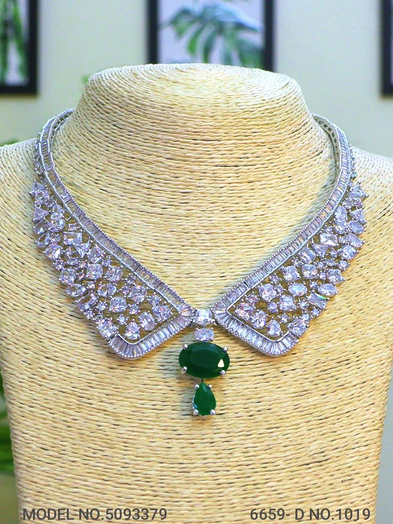 Traditional American Diamond Set
