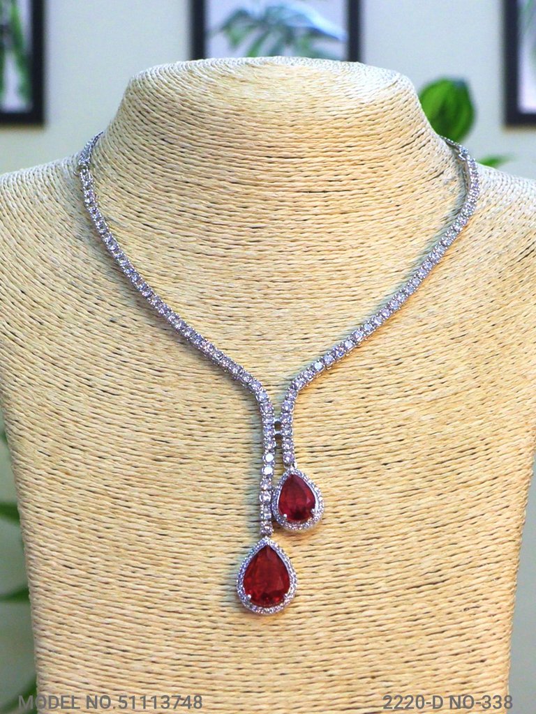 Necklace Set crafted for bold Women