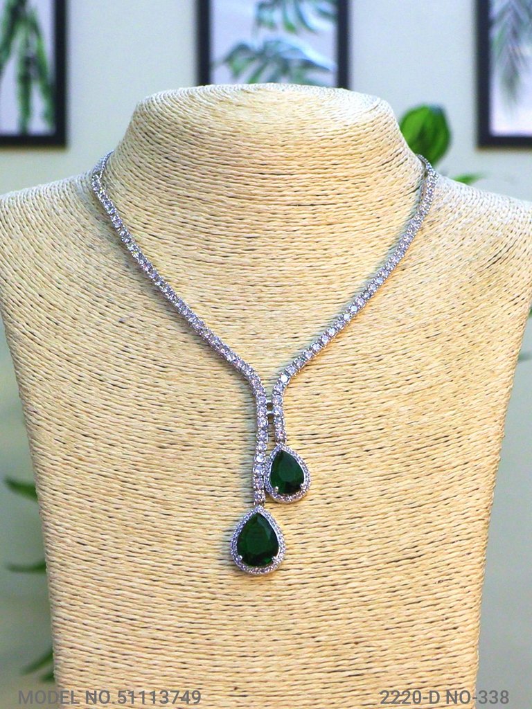 Classical Yet Trendy | Jewelry Set