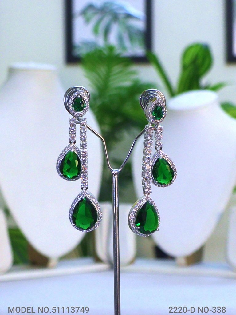 Classical Yet Trendy | Jewelry Set