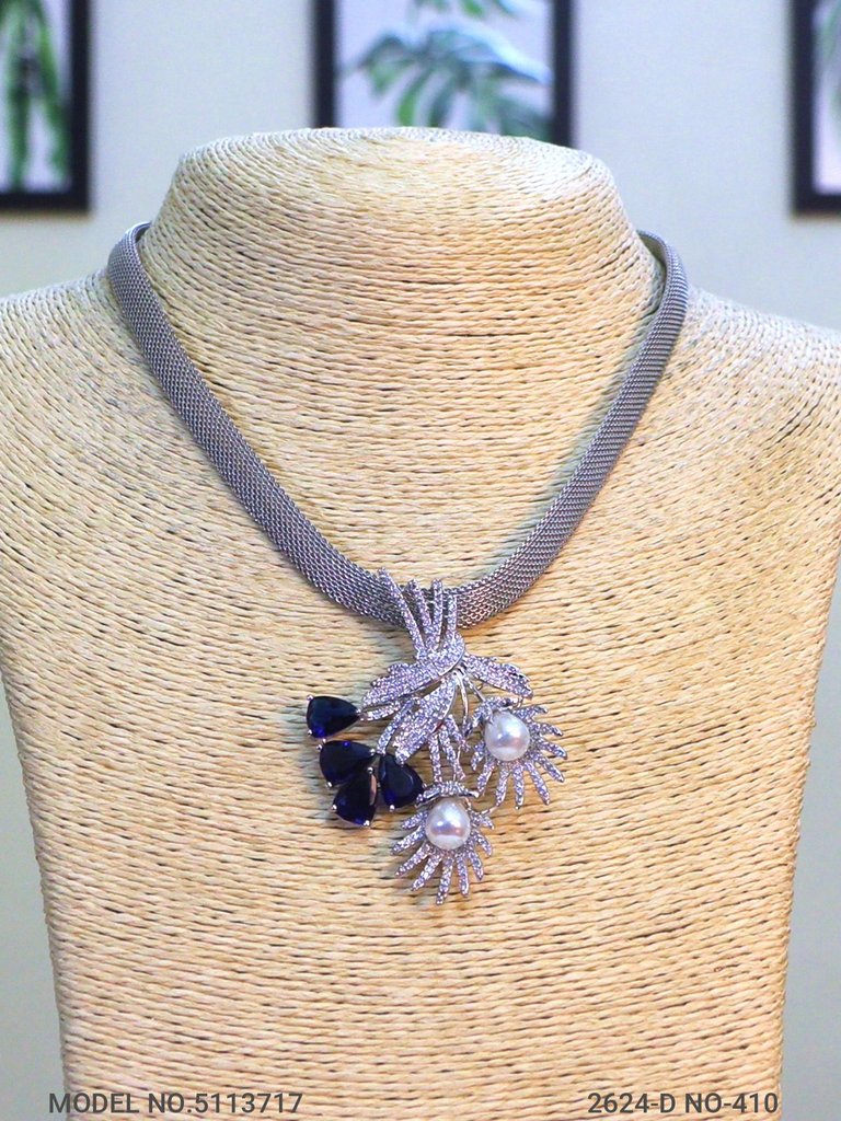 Designer Pendant in Wholesale