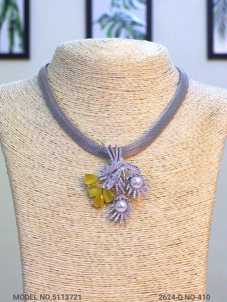 Classic Cz Pendant | Light Sets for All Occasions