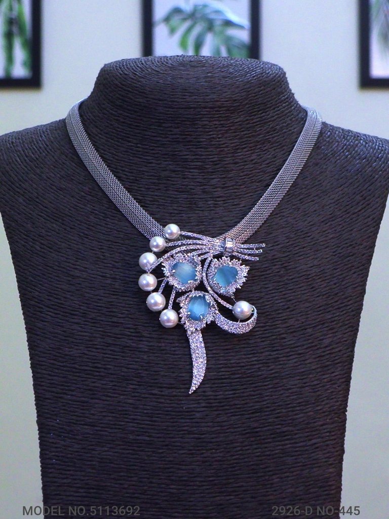 Designer Pendant in Wholesale