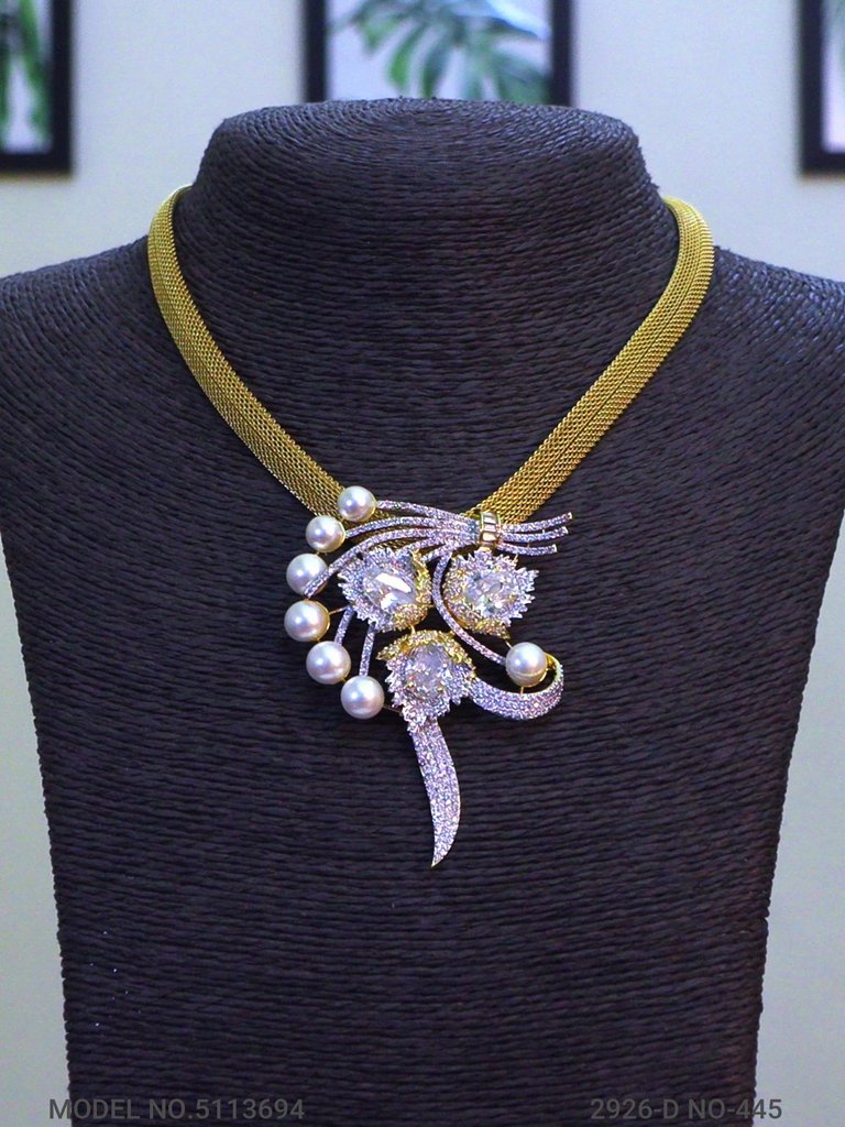 Classic Cz Pendant | Light Sets for All Occasions