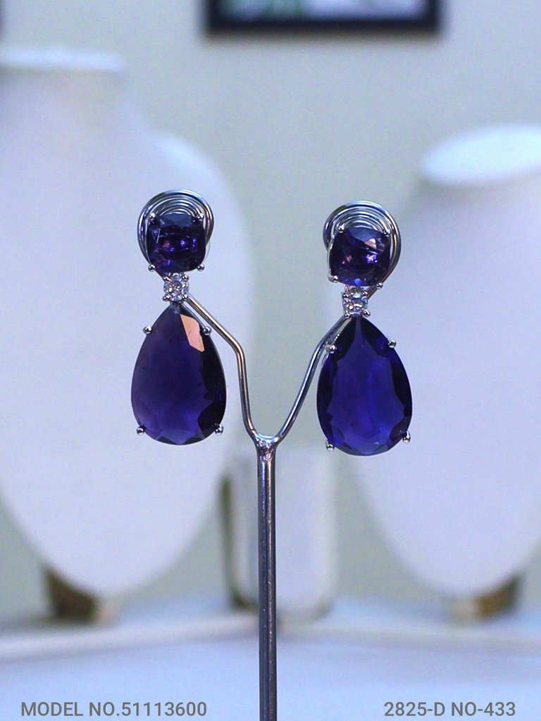 Classical Yet Trendy | Jewelry Set